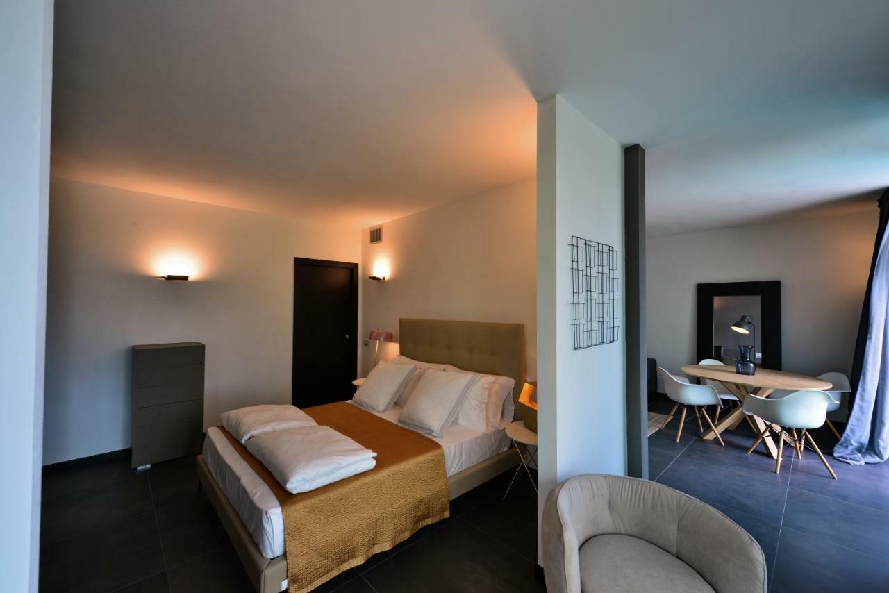 Extra Urbano - Lago Di Garda - Adults Only Понти-суль-Минчо Экстерьер фото